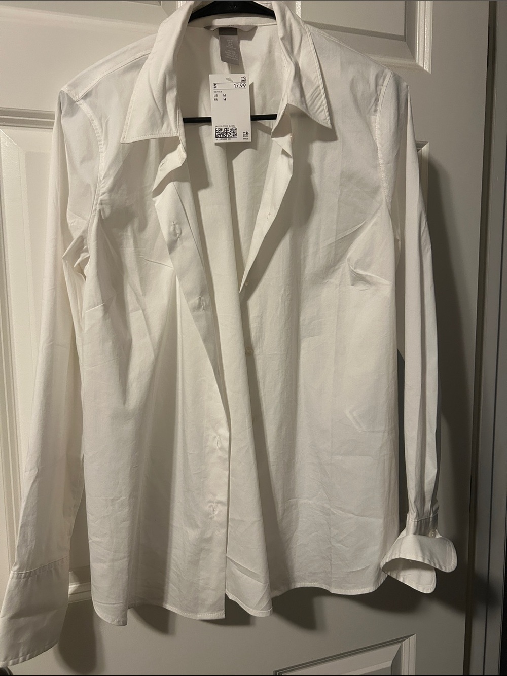 Women's White Button-Down Shirt - Classic Collared Style